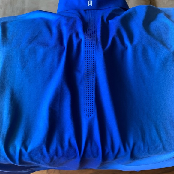 Tiger Woods golf shirt Medium - Picture 2 of 2